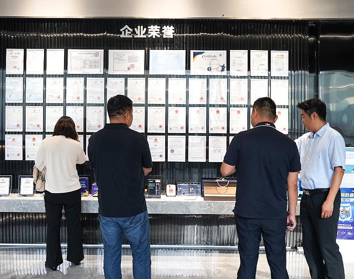 护局儿新零售醒酒项目：万元可启动，一人就能干，躺赚“睡后”收益！